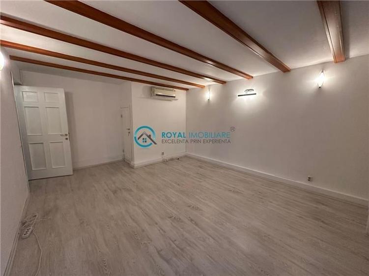 Royal Imobiliare - Vanzare vila zona Democratiei - 5