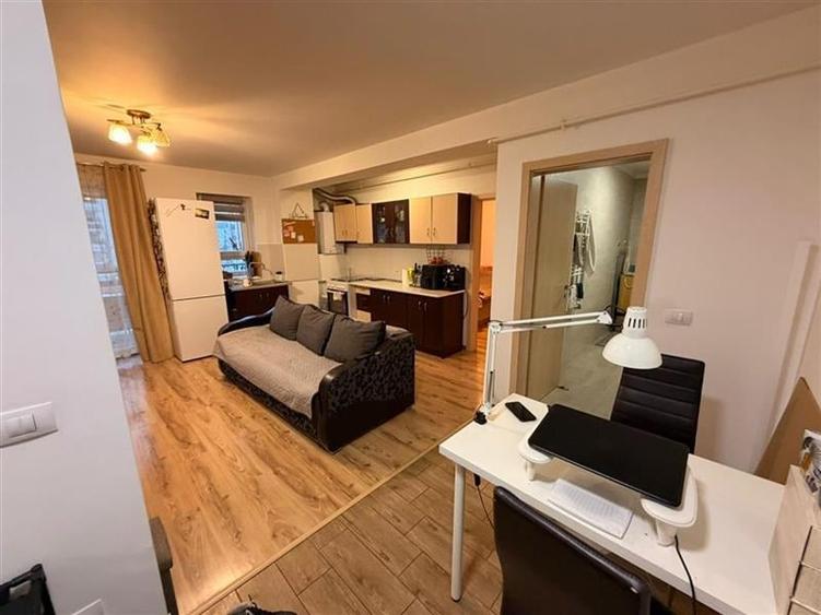 Apartament de vanzare, cu 2 camere, intermediar, zona Tractorul,anul 2018 - 10
