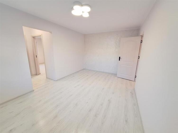 Apartament modern, parter cu balcon generos  Aleea Ghioceilor, Bacau - 2