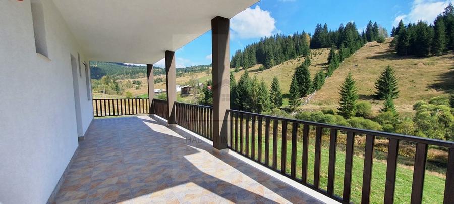 Vilă/Pensiune  turistica de vânzare - 9