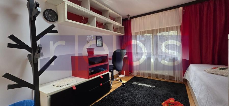 Casă individuală cu 5 camere cu Canalizare în Rosetti