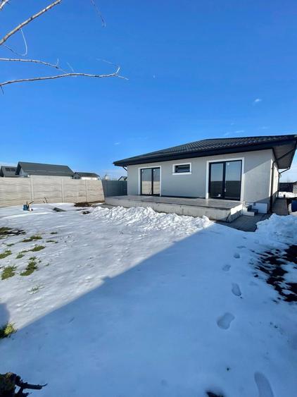 Casa individuala - parter - 3 camere | Teren 375 mp - 10