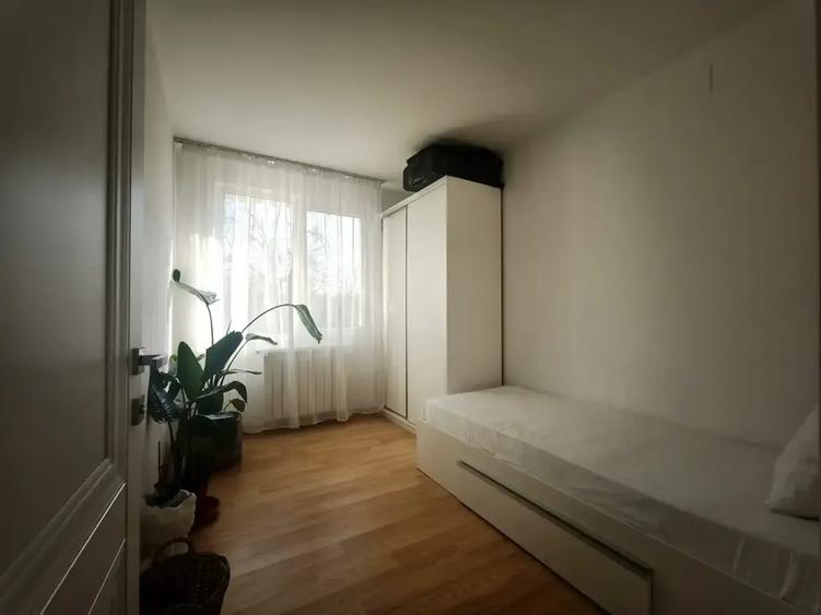 DE VANZARE apartament 3 camere mobilat/utilat Titan Liviu Rebreanu - 9