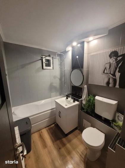 Apartament cu 3 camere decomandat, mobilat în City Park Mall