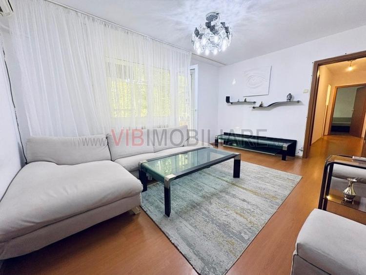 Apartament cu 4 camere semidecomandat în Gorjului