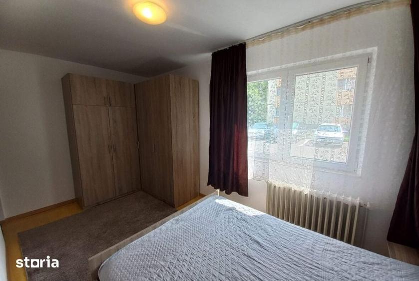 Apartament cu 2 camere decomandat în Republicii