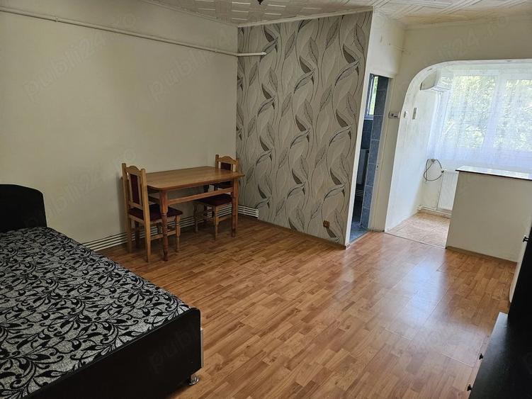 Garsonieră semidecomandată în Zahana
