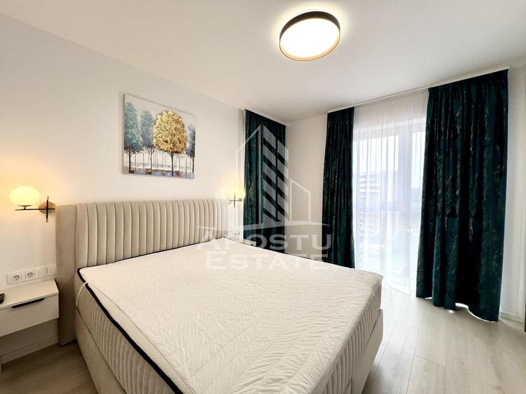 Apartament cu 3 camere semidecomandat, mobilat în Lipovei