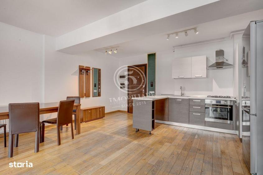 Apartament cu 2 camere, mobilat în Tei