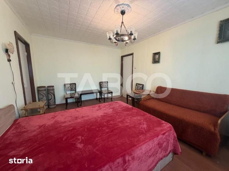 Apartament cu 2 camere semidecomandat în Central
