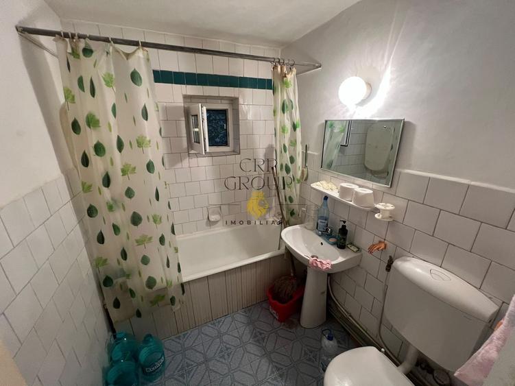 Apartament cu 3 camere, mobilat în Central