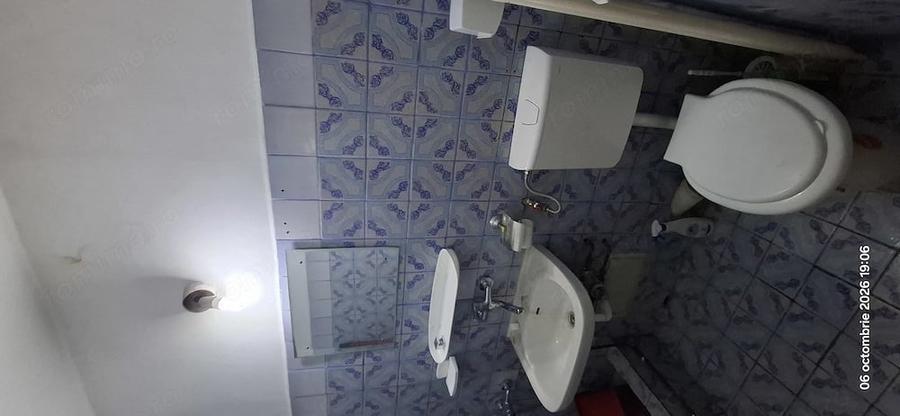 Garsonieră decomandată în Cantacuzino