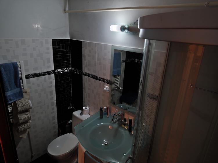 Garsonieră decomandată în Micro 17