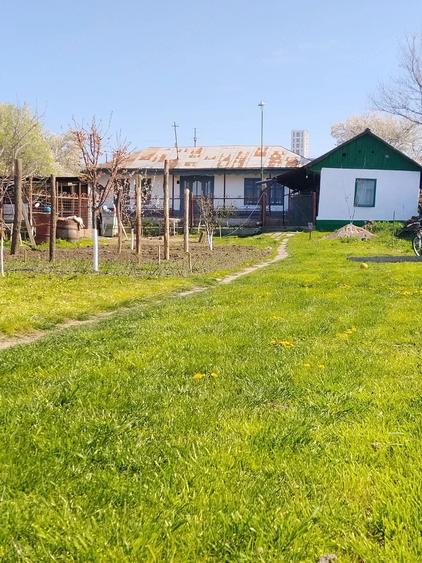 Casă cu 3 camere cu Teren 600 Mp în Independența