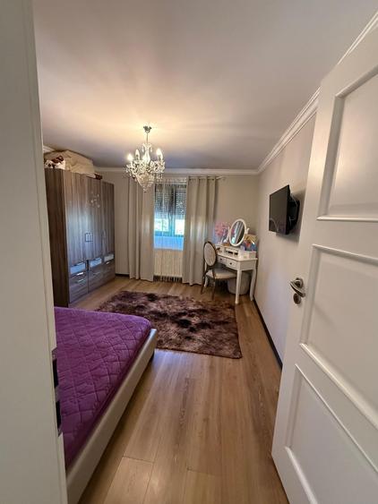 Duplex cu 4 camere cu Canalizare în Dâmbovița