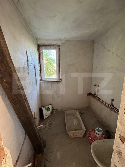Casa spa?ioasa de vanzare in Santuhalm 160 mp utili, a 2-a casa 35mp + anexa - 7