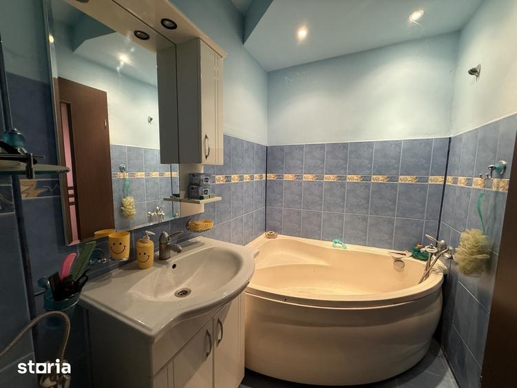 Apartament cu 3 camere decomandat în Olimpia-Stadion