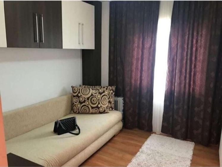 Garsonieră în Micro 16