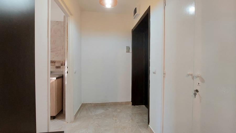 Apartament cu 2 camere semidecomandat în Dristor
