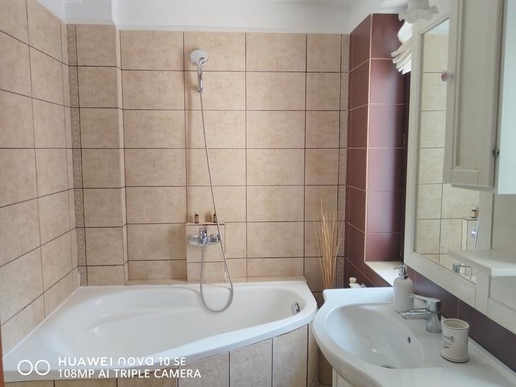 Apartament cu 2 camere semidecomandat în Dorobanți