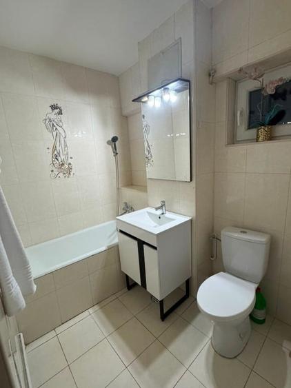 Apartament cu 2 camere decomandat, mobilat în Ultracentral