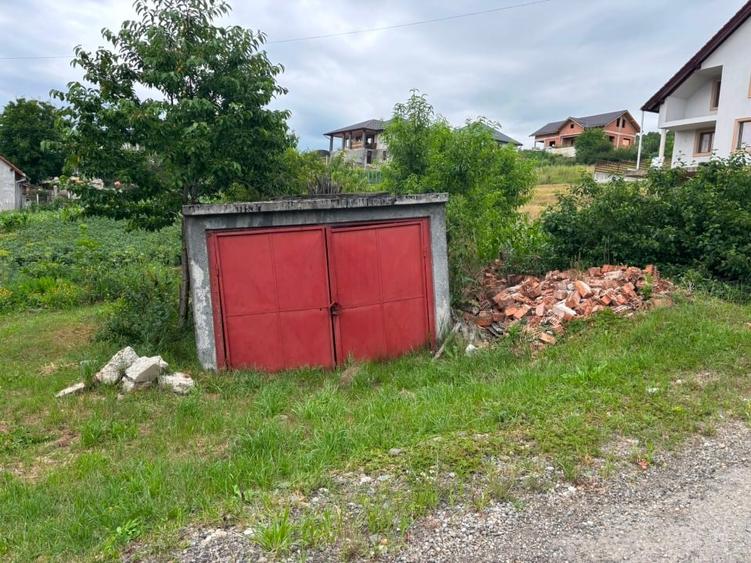 Teren Construcții intravilan de 800 mp, în Nord