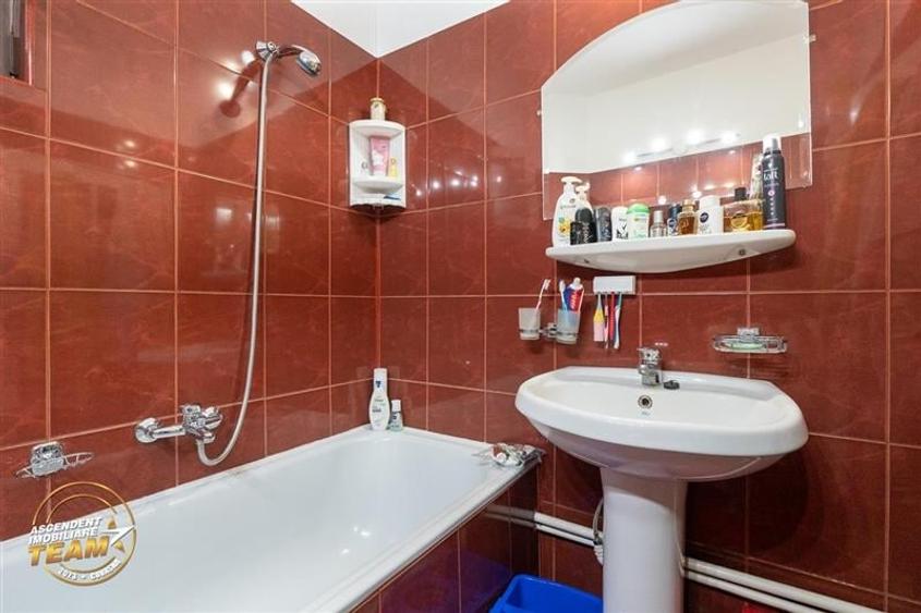 FILM&3D! Doua case cu:piscina,foisor,arbori decorativi,1.700mp teren,Lutoasa,Cov - 38