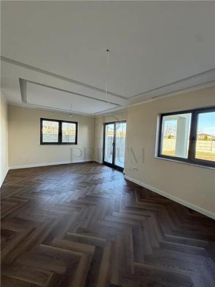 GIROC - DUPLEX - ZONA LINISTITA - 4 CAMERE - FINALIZAT - TEREN 336MP - 1