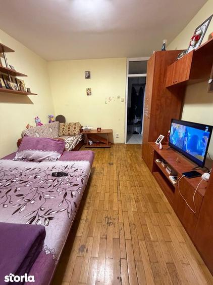 Garsoniera de Vanzare Gorjului Bloc 1981 etaj 3/4 - 6