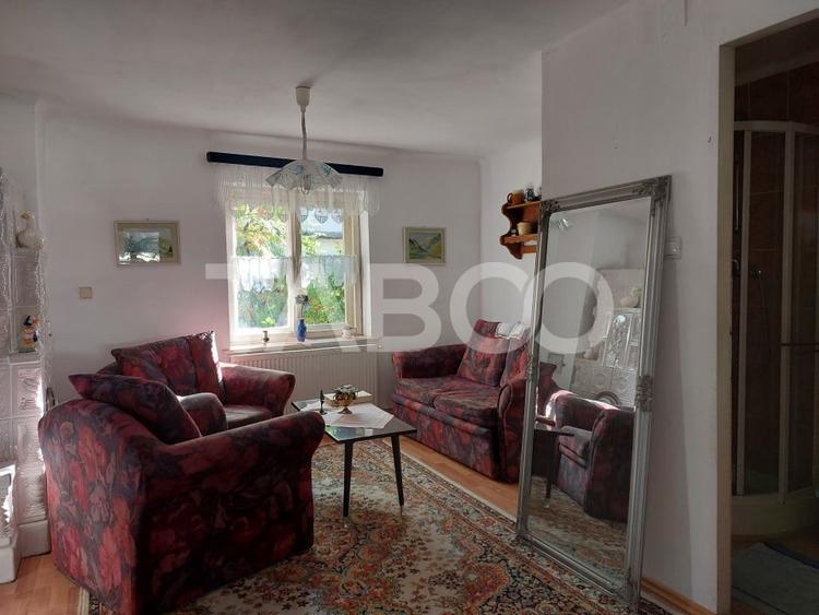 Casa de vanzare cu 2 apartamente separate si teren 500 mp Cisnadioara - 13