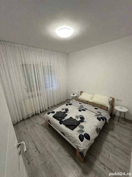 Apartament 3 camere zona centrala - 1