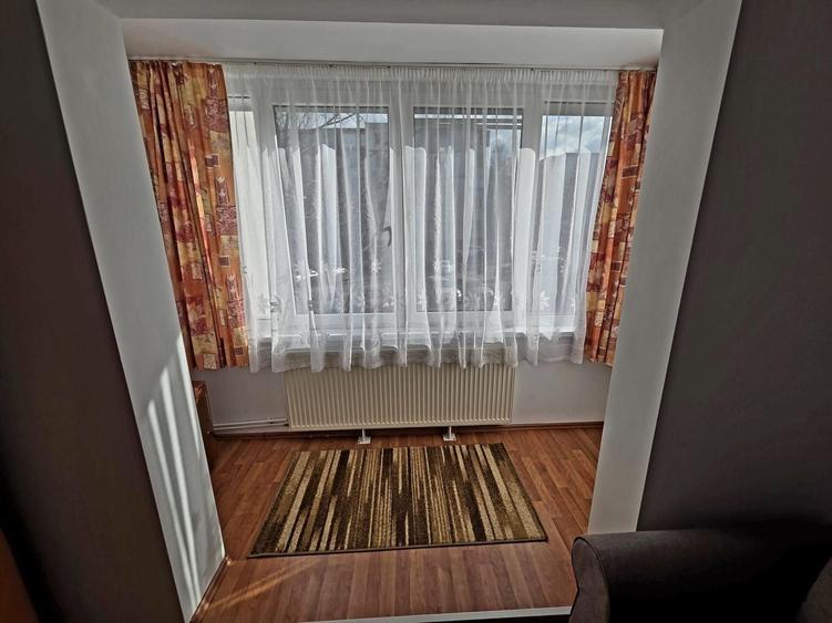 Apartament de vanzare 3 camere - 8