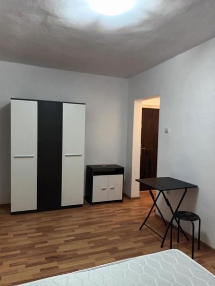 Inchiriez garsoniera - 3