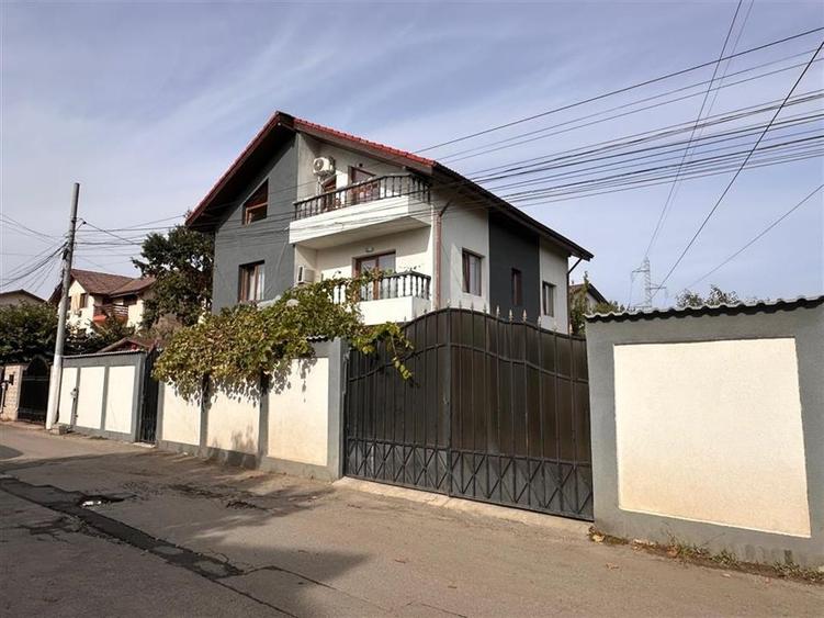 Vanzare vila P+1+M | Fundeni - Dobroesti | teren 492 mp | constructie 2008 | - 2