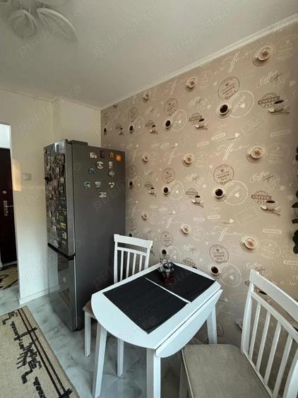 Vanz. Ap. 2 cam. cf.1 semidec. et. 2, supraf. utila 45,50 mp., mob. si util. str.1 decembrie 1918 - 14