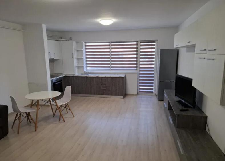 Garsoniera decomandata - zona Sanpetru - 8