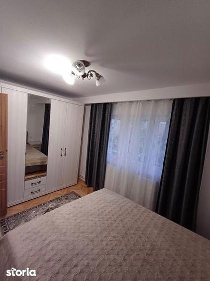 Inchiriez apartament 3 camere - 4