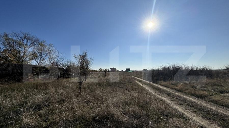 Teren intravilan cu acces la toate utilitatile, 530 mp, zona Metro - 4