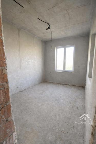 Casa individuala 5 camere - Sacalaz - 930 mp teren - toate utilitatile - drum asfaltat - 7