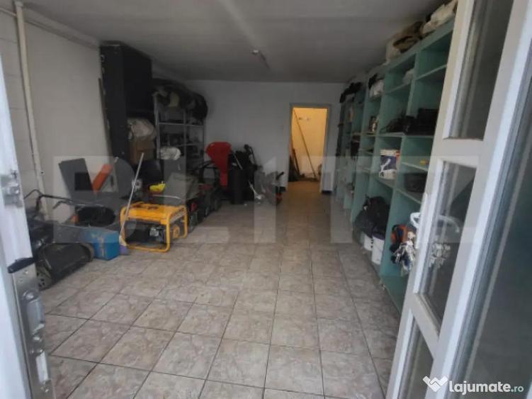 Spatiu comercial de vanzare, zona Micro III - 3