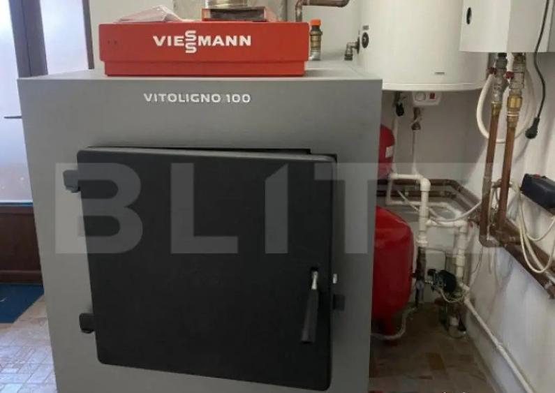 Casa de vanzare, cu 4 camere, 268 mp + teren 786 mp, zona-M - 5