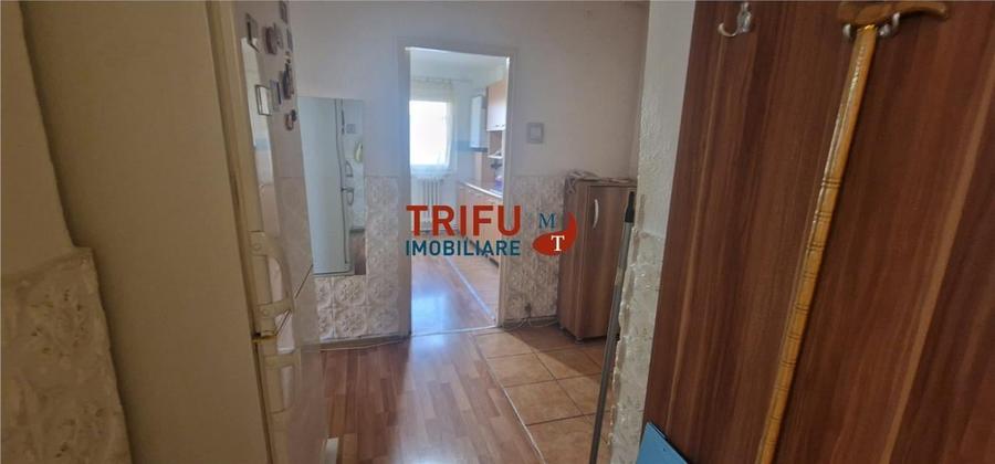 Apartament 3 camere decomandat et.3 zona Mercur - 6