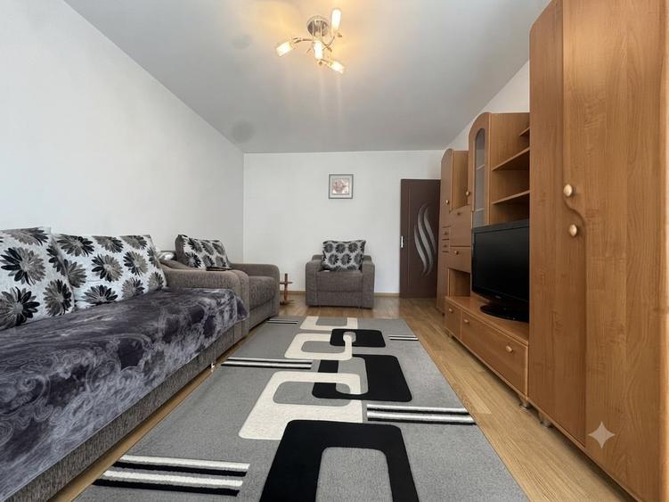 Apartament cu 2 camere decomandat în Nicolina