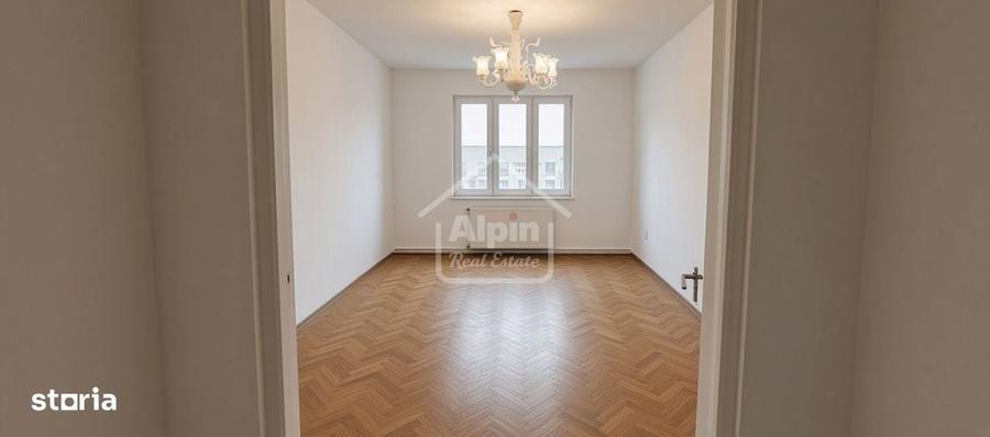 Apartament cu 3 camere în Astra