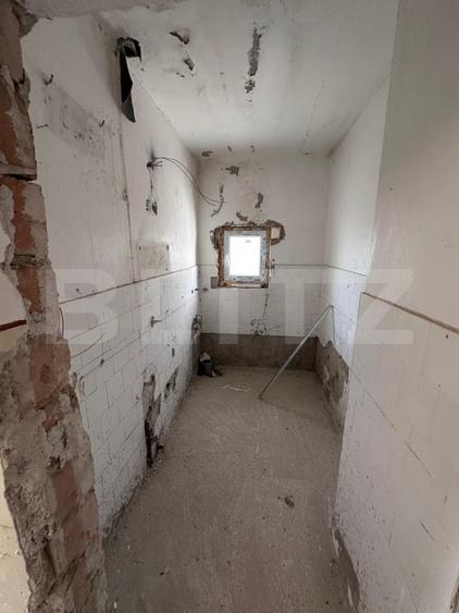 Casa cu potential deosebit, 172 m? utili, teren 500 m?, sat Buza - 10