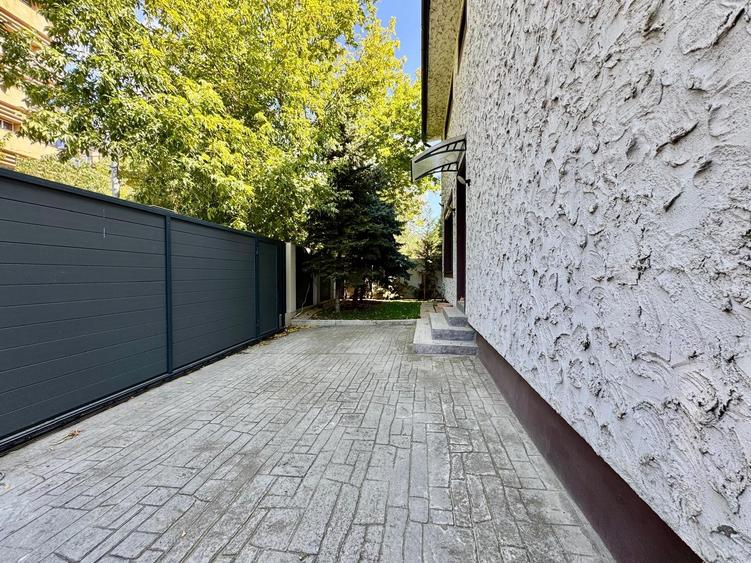 Vilă cu piscină în Pipera – Erou Iancu Nicolae | Oază de liniște și rafinament - 22