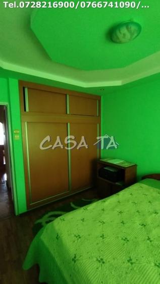 Apartament 3 camere, situat in Rovinari , Str. Plopilor - 4