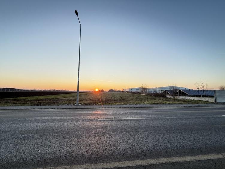 Teren 5000 mp Branesti deschidere 2 drumuri utilitati langa DN3 & A2 - 3