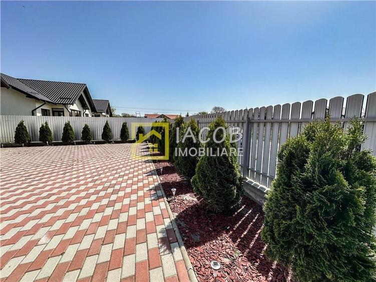 Casa moderna, finalizata in 2022, Hemeius - 12