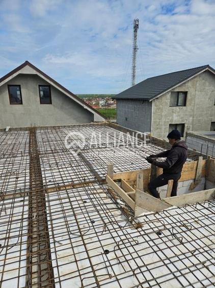 VALU LUI TRAIAN (COD07)Casă P+M (&icirc;naltă)cu 4 camere - 2